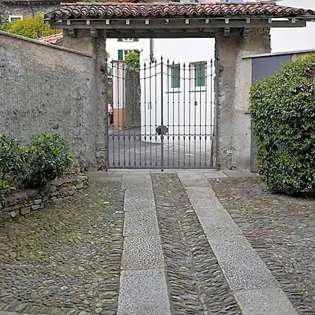 Casa 3*