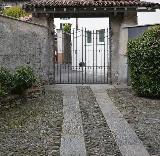 アパートホテル Casa カンノビオ